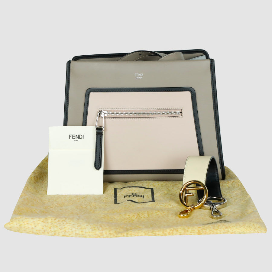 Small Run Away Tote Bag Shoulder Bag 8BH344