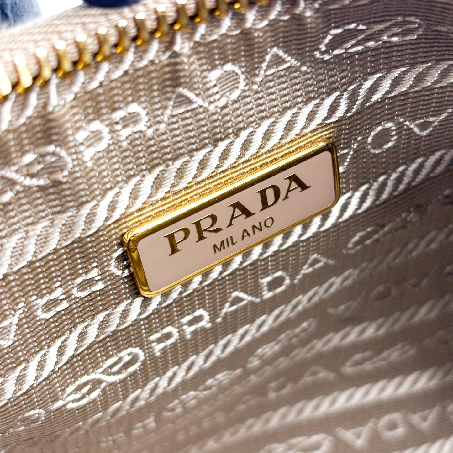Prada Re-edition 2005 Saffiano Leather Shoulder Bag Beige