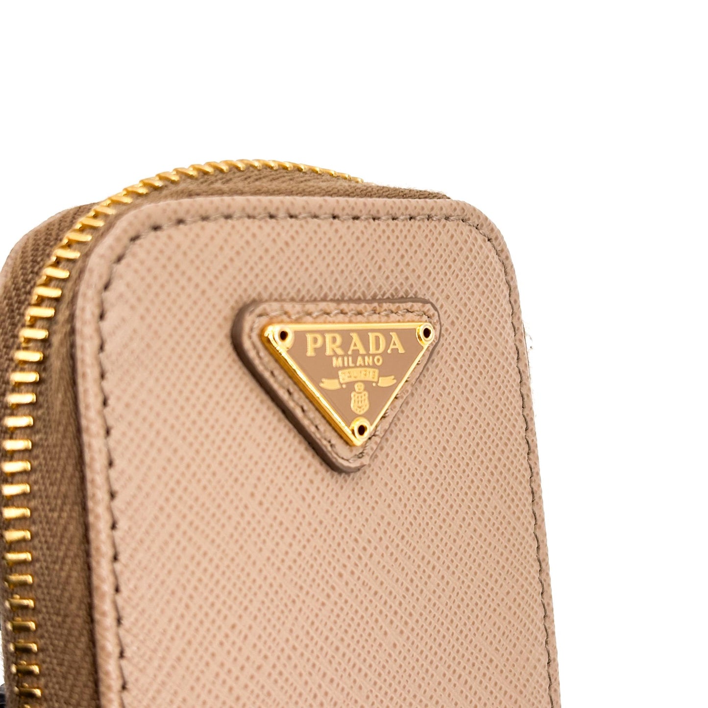 Prada Re-edition 2005 Saffiano Leather Shoulder Bag Beige