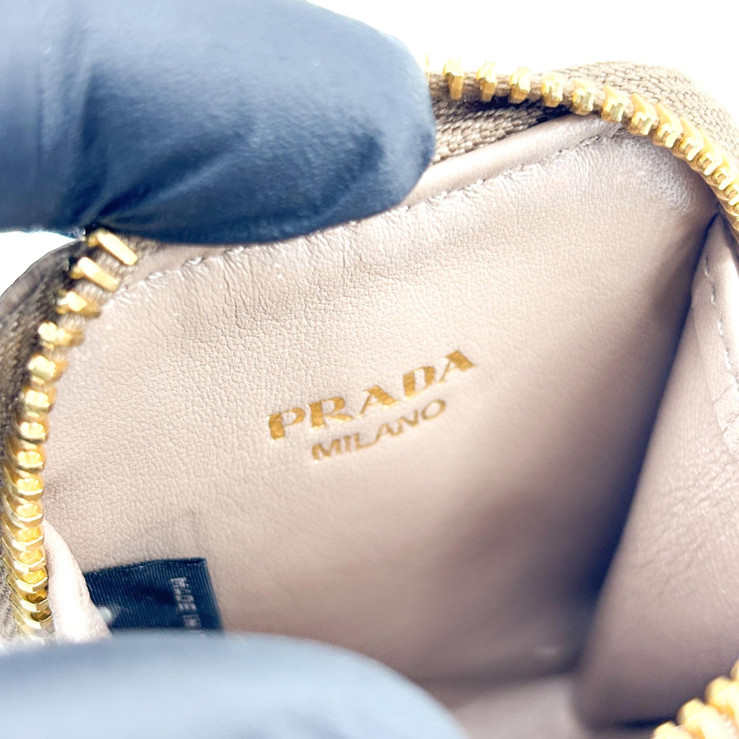 Prada Re-edition 2005 Saffiano Leather Shoulder Bag Beige