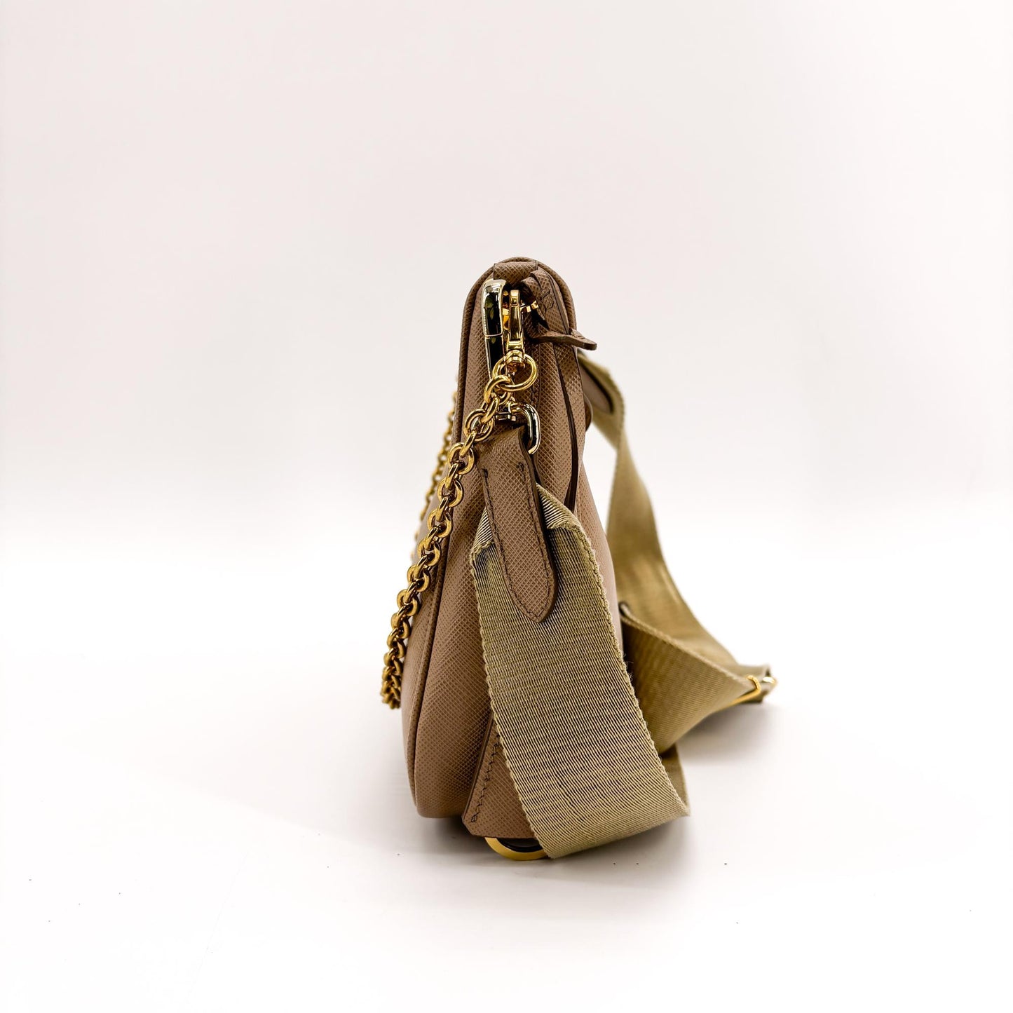 Prada Re-edition 2005 Saffiano Leather Shoulder Bag Beige