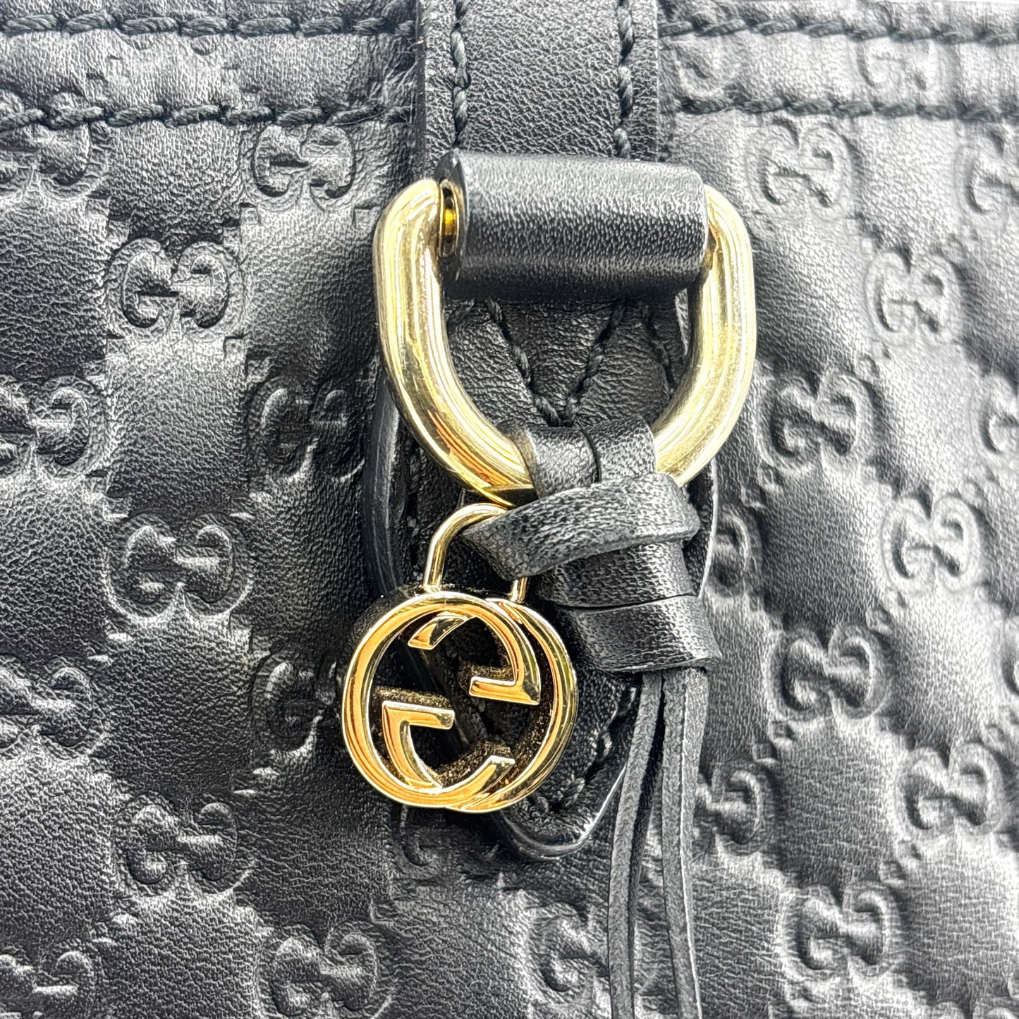 Gucci Microguccissima Bree Tote Bag Medium Black