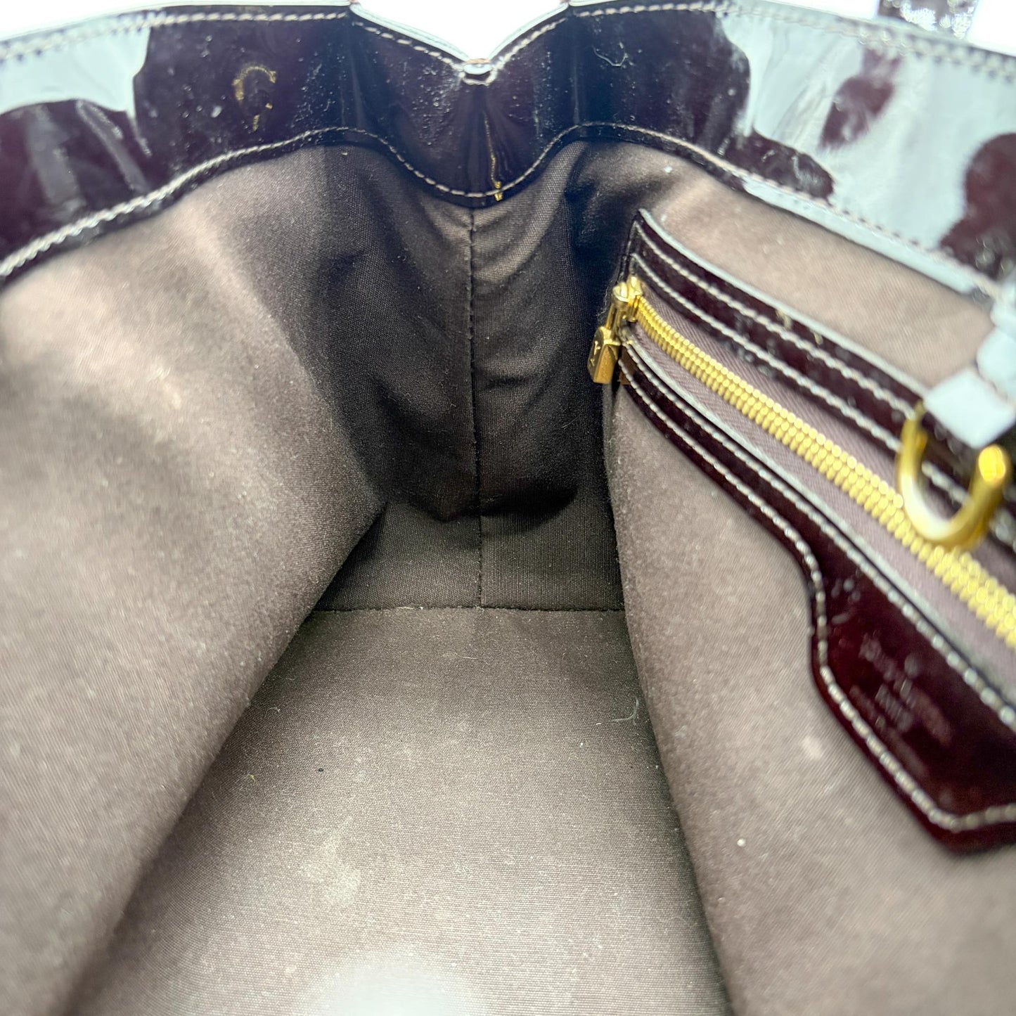 Louis Vuitton Monogram Vernis Wilshire PM Amarante