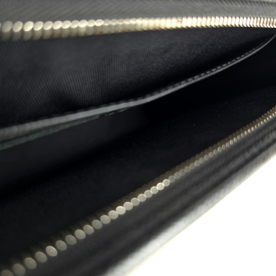 Taiga Pochette Voyage Clutch Bag M30547
