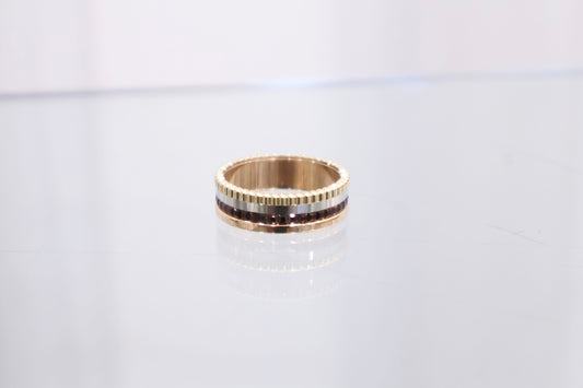 Quattro Classic Ring Small JRG00290, purchased at department store, size 61