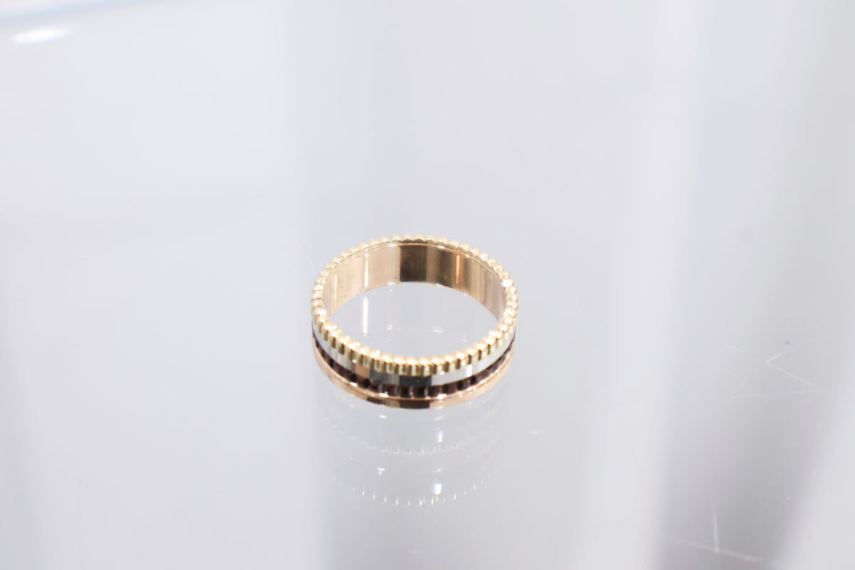 Quattro Classic Ring Small JRG00290, purchased at department store, size 61