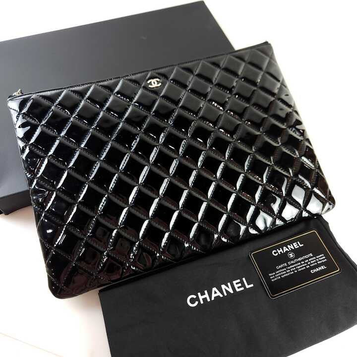 Large Classic Patent Clutch Bag A82552