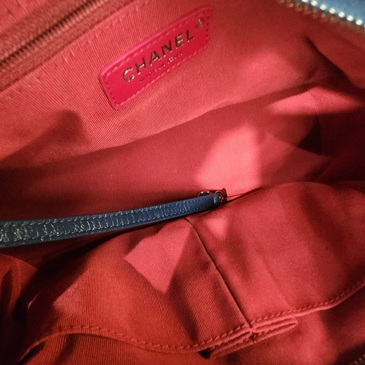 Medium Gabriel Hobo Bag Shoulder Bag Crossbody Bag