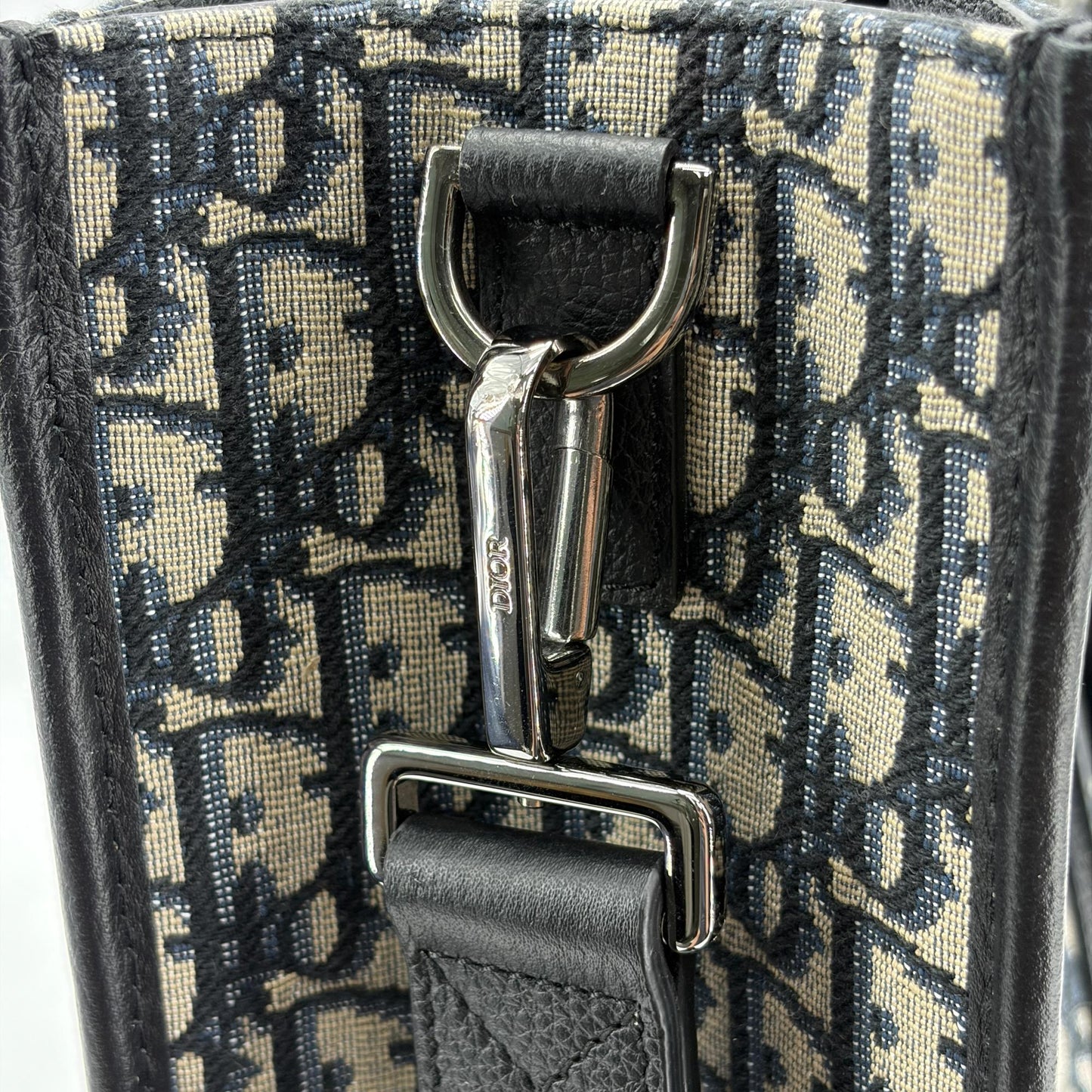 Dior Vertical Tote Bag Beige & Black Dior Oblique Jacquard