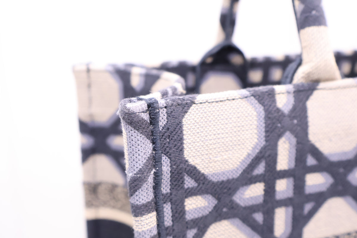 Medium Beige Blue Book Tote Bag M1296ZZAU M828
