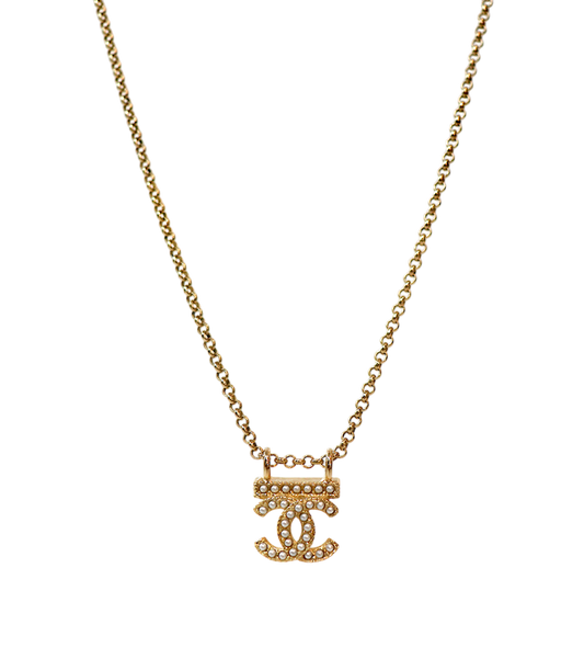 Chanel CC Pearl Necklace