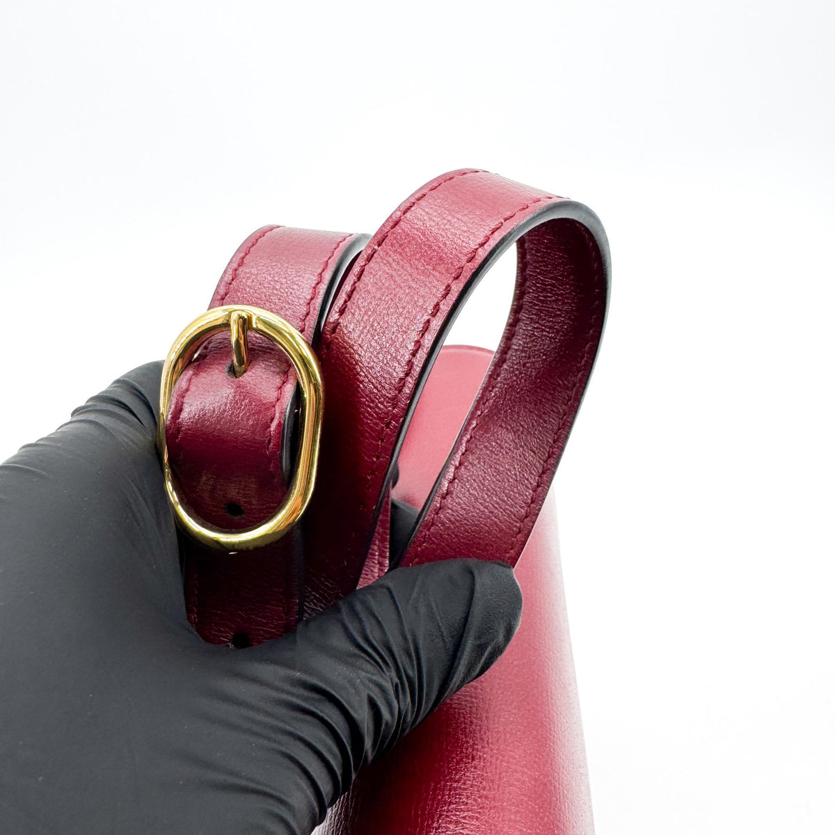 Gucci GG Ring Small Shoulder Bag Red