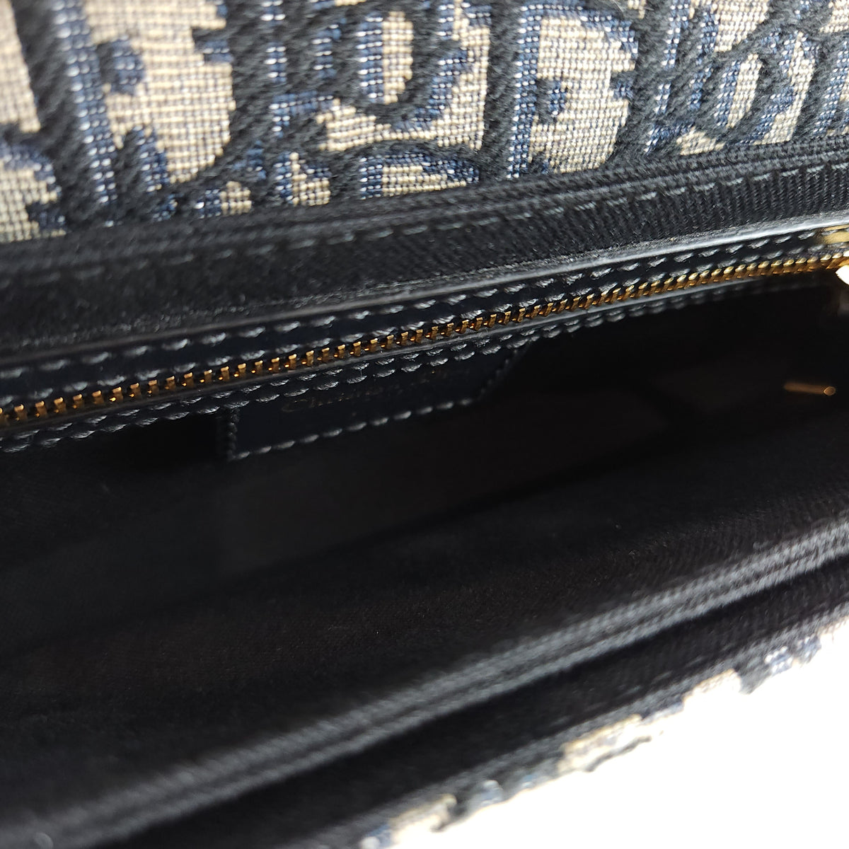 Oblique 30 Montaigne Avenue Shoulder Bag Crossbody Bag M9260UTZR_M928