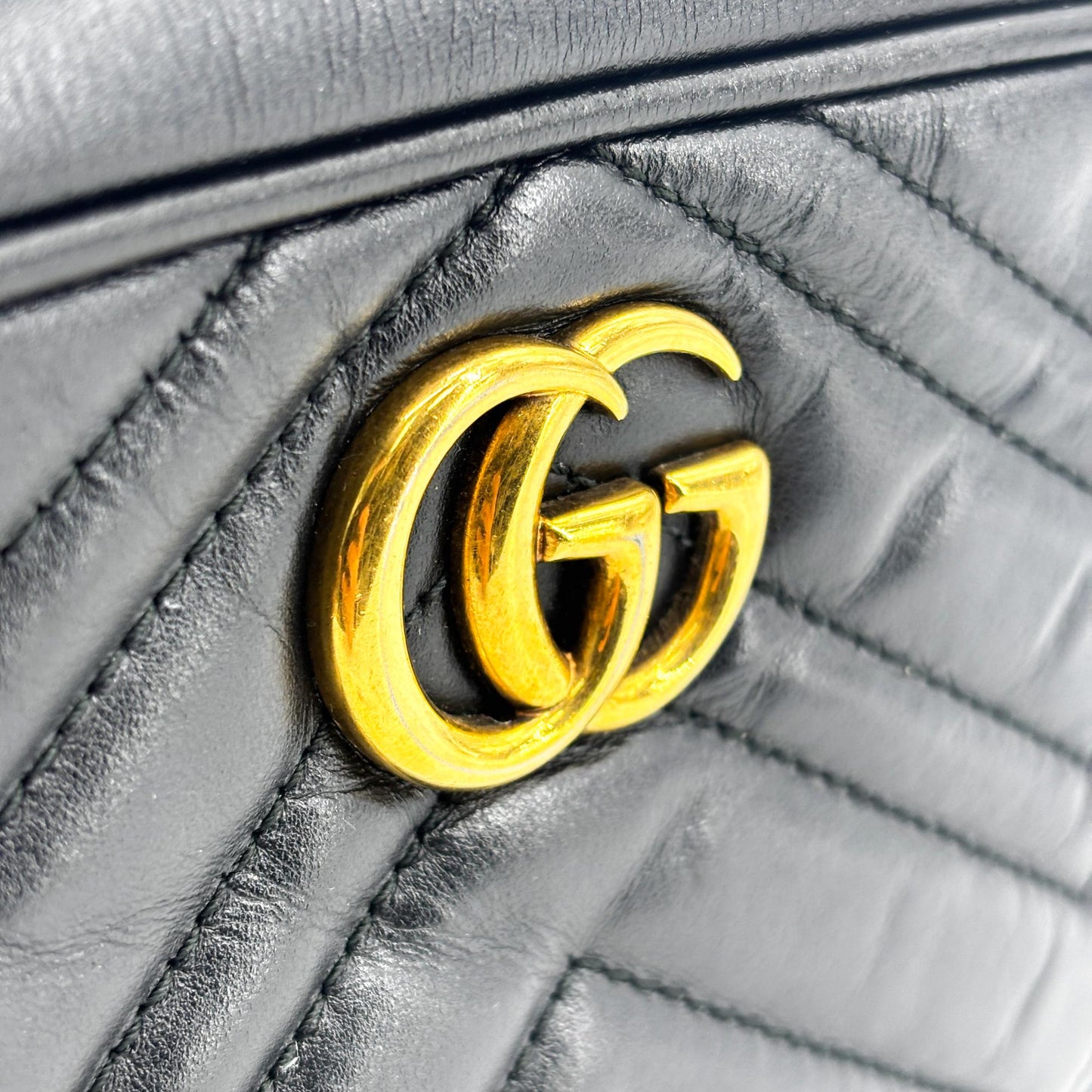 Gucci GG Marmont Small Matelassé Shoulder Bag Black
