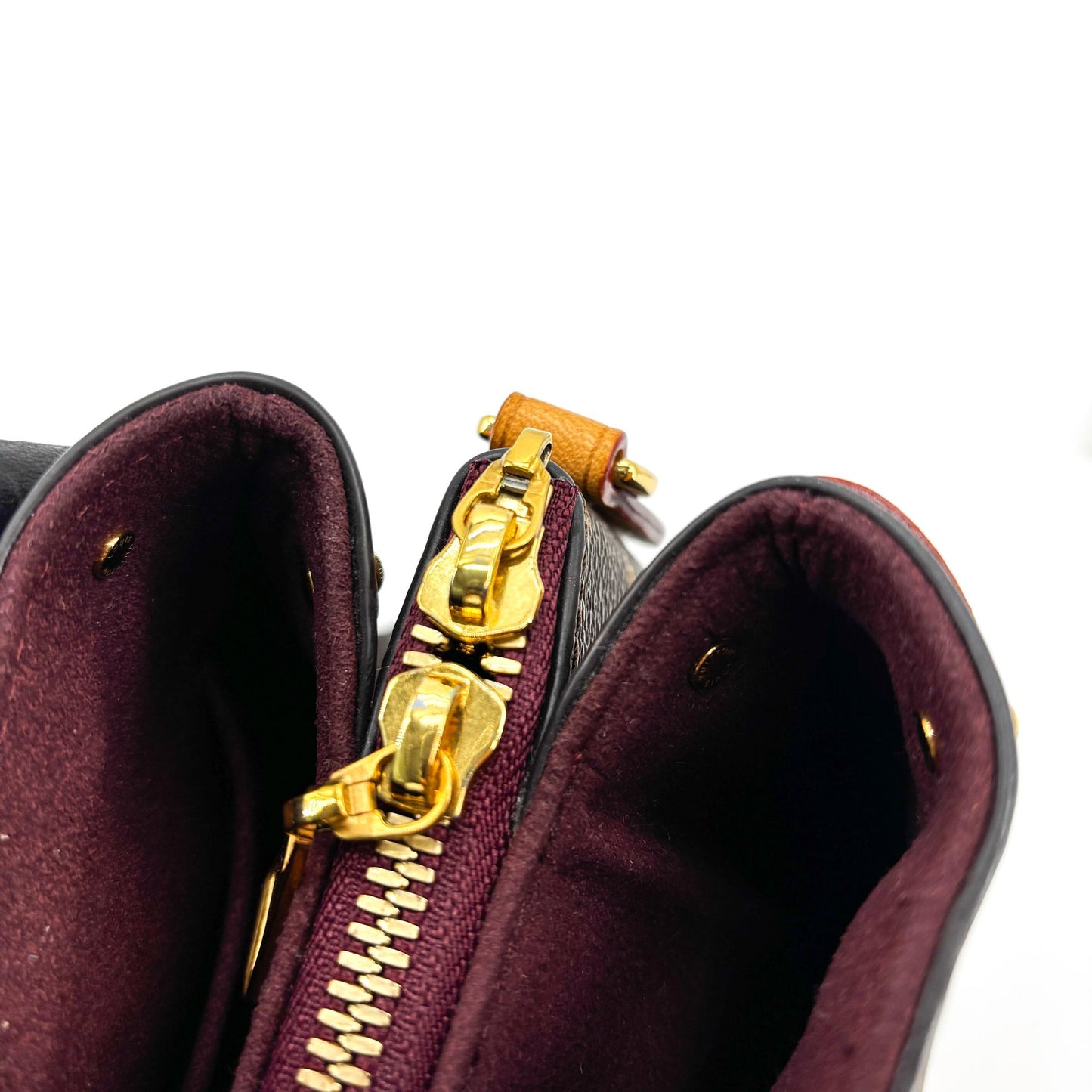 Louis Vuitton Monogram Montaigne MM