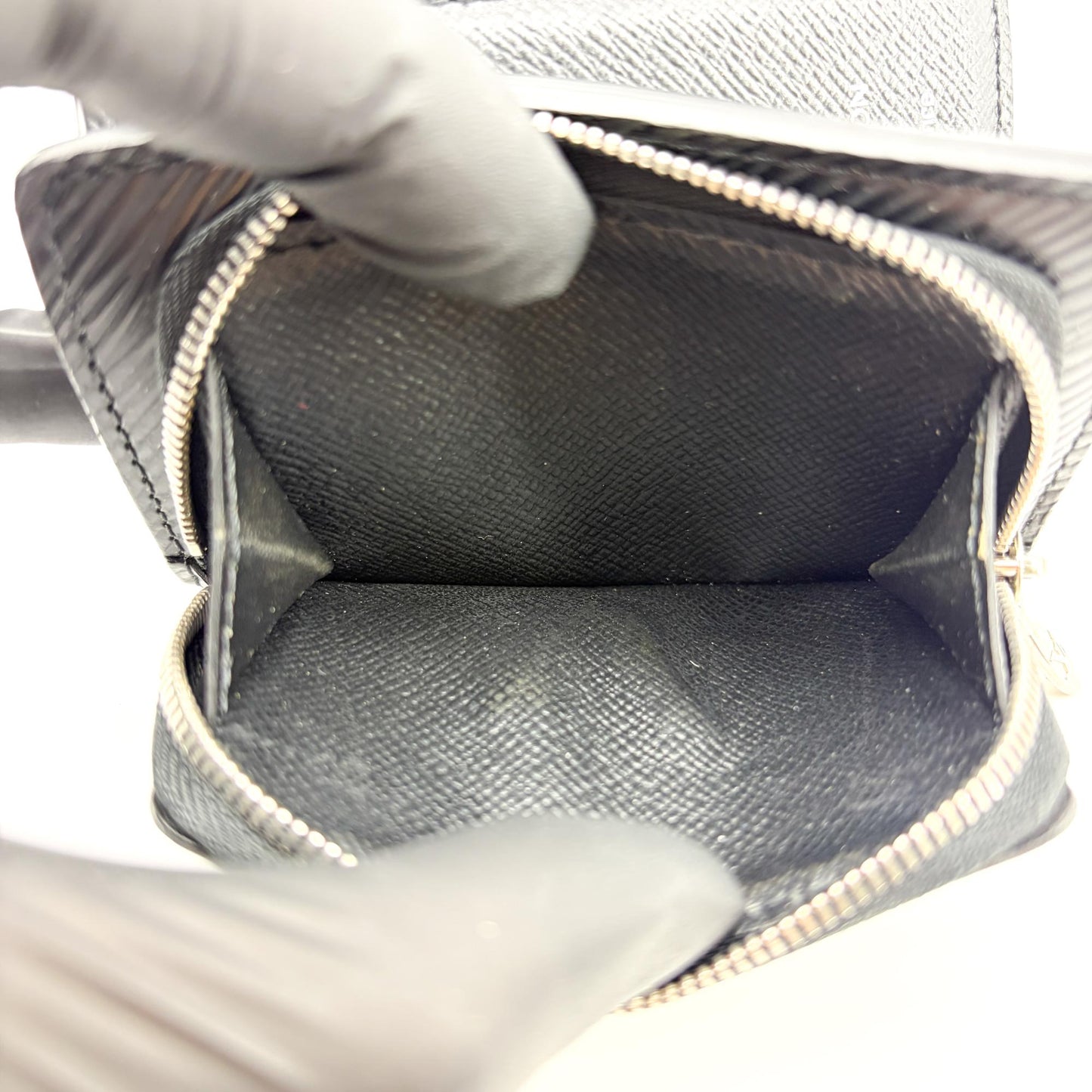 Louis Vuitton Epi Twist Compact Wallet Black Silver Hardware