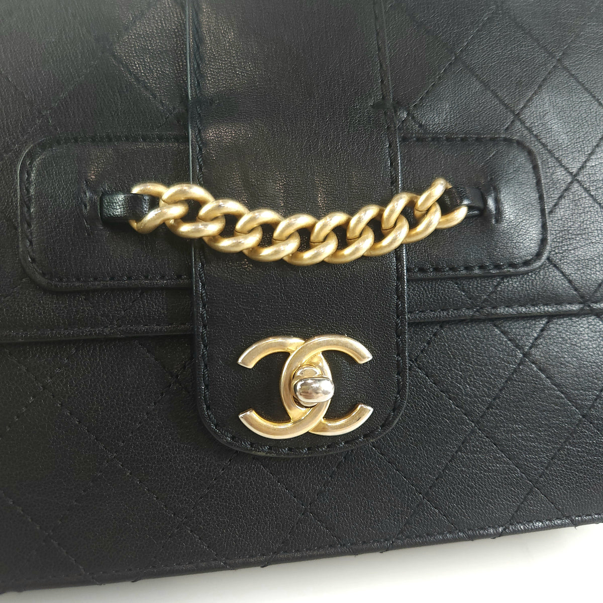 Quilted Calfskin Chain Flap Shoulder Bag A57231