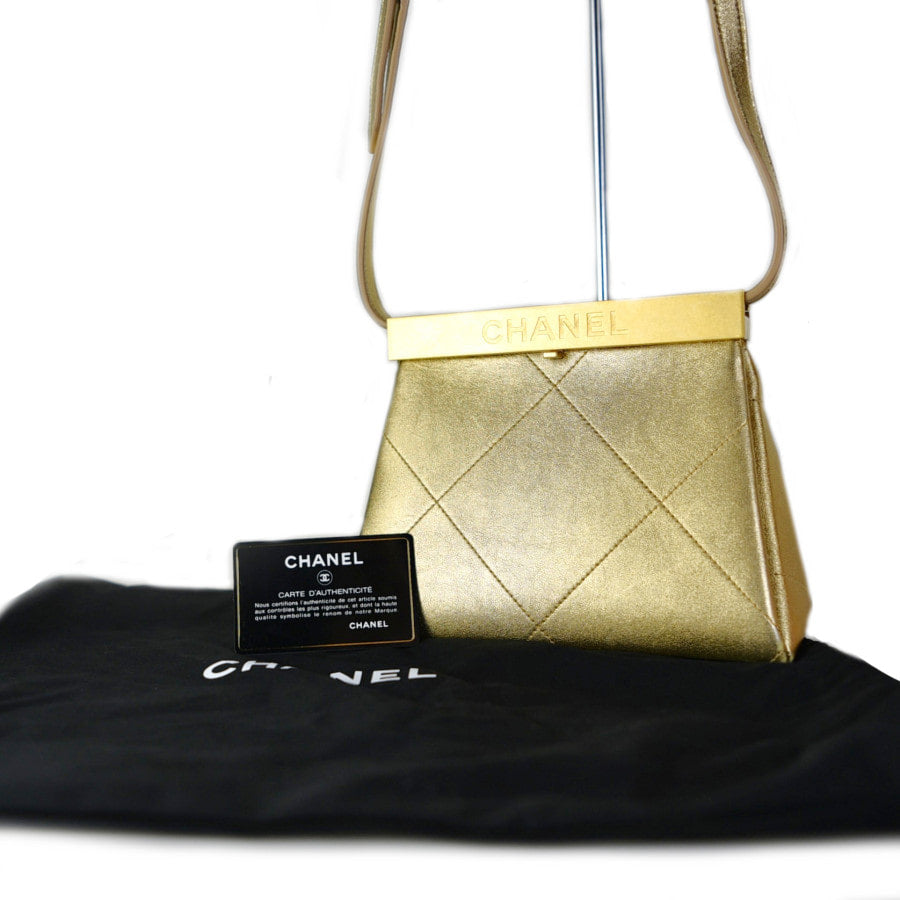 Frame shoulder bag