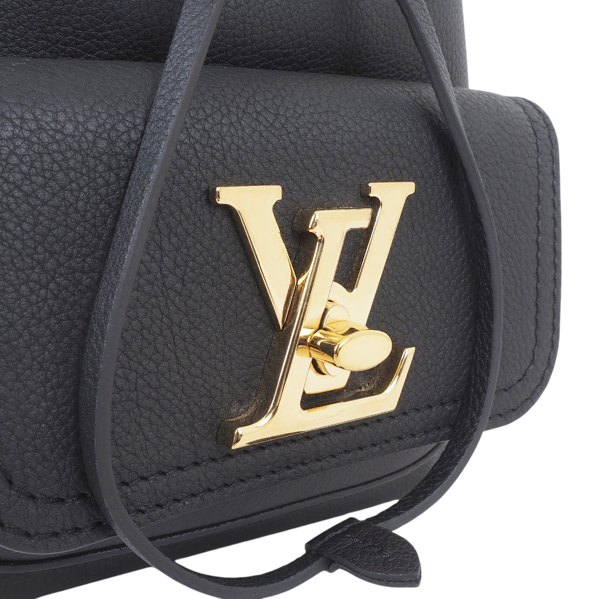 Louis Vuitton M57687 Lockme Bucket Shoulder Bag