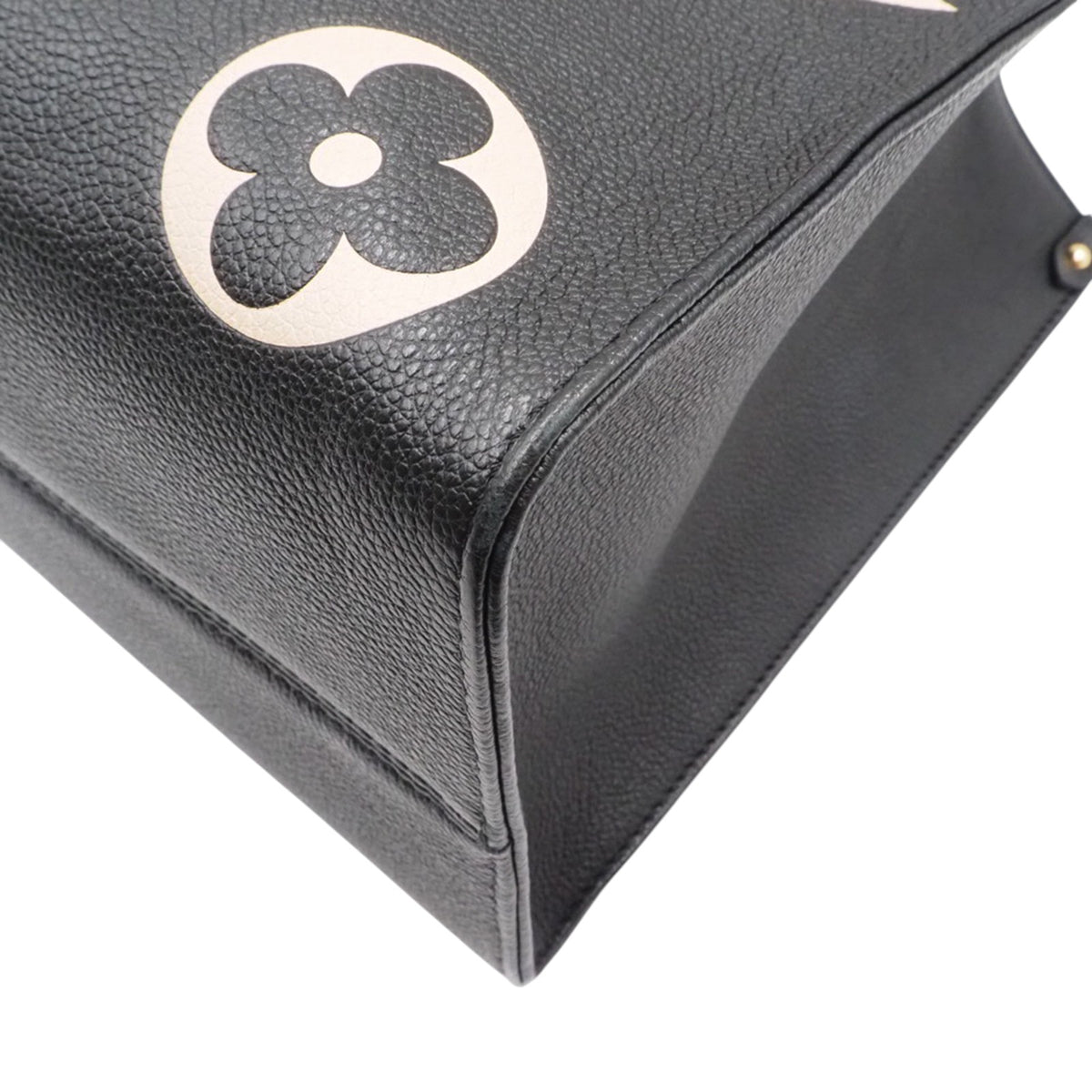 Louis Vuitton M45495 Empreinte on the Go MM Shoulder Bag