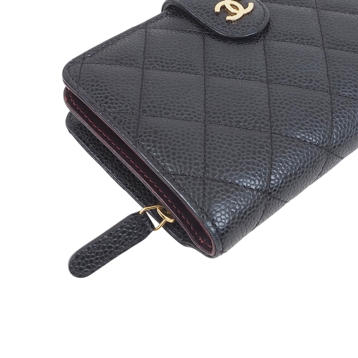 Chanel A48667 Classic Caviar Medium Wallet