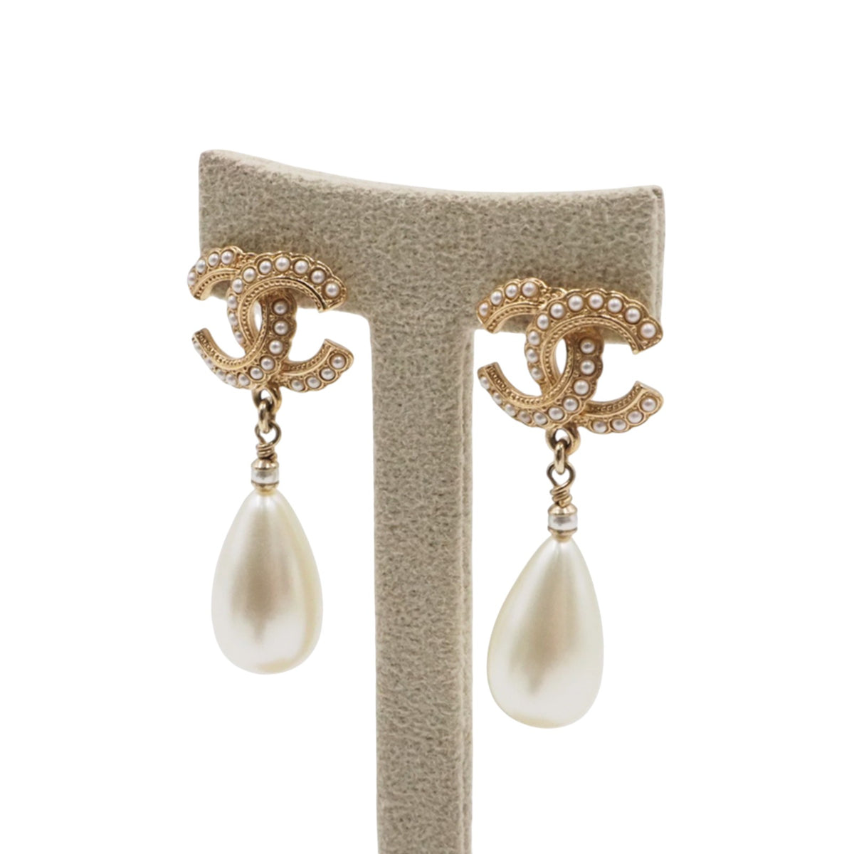 Chanel AB3998 Pearl Drop Earrings