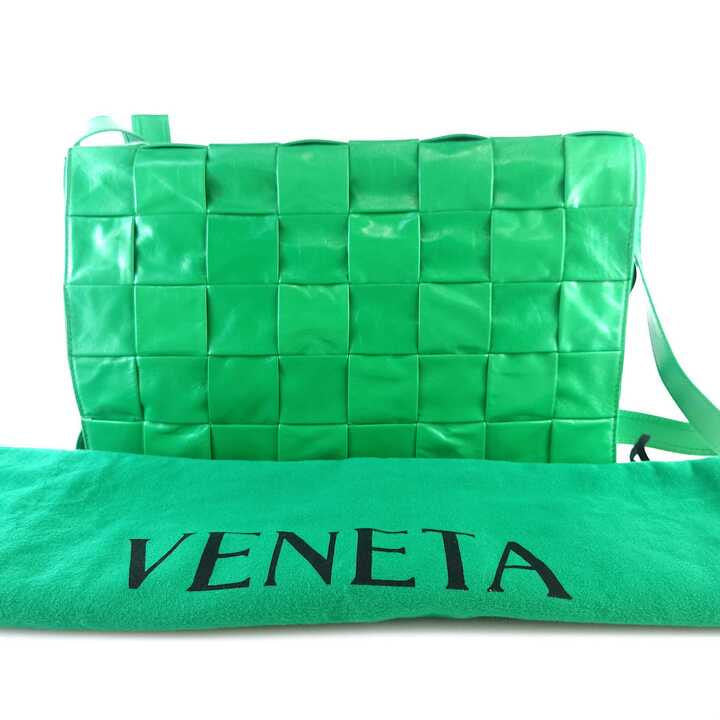 Maxi Cassette Shoulder Bag Crossbody Bag 691407
