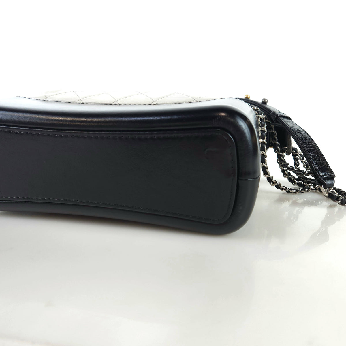 Medium Gabriel Hobo Bag Shoulder Bag Crossbody Bag A93824