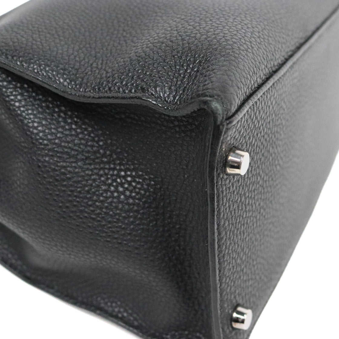 Hermès Kelly 32 Square with “I” Engraving