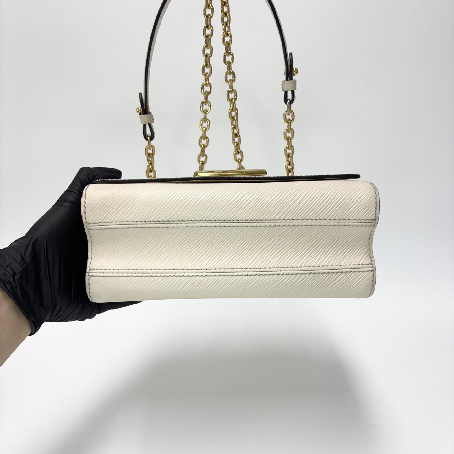 Louis Vuitton Epi Twist MM Chain Bag Quartz