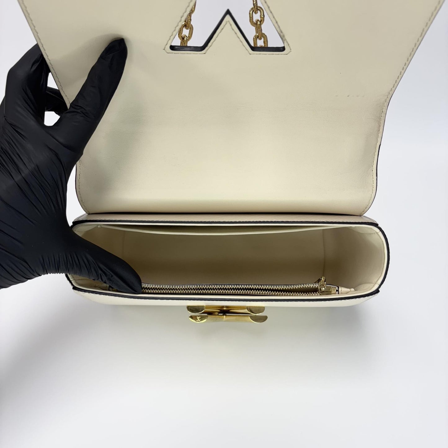 Louis Vuitton Epi Twist MM Chain Bag Quartz