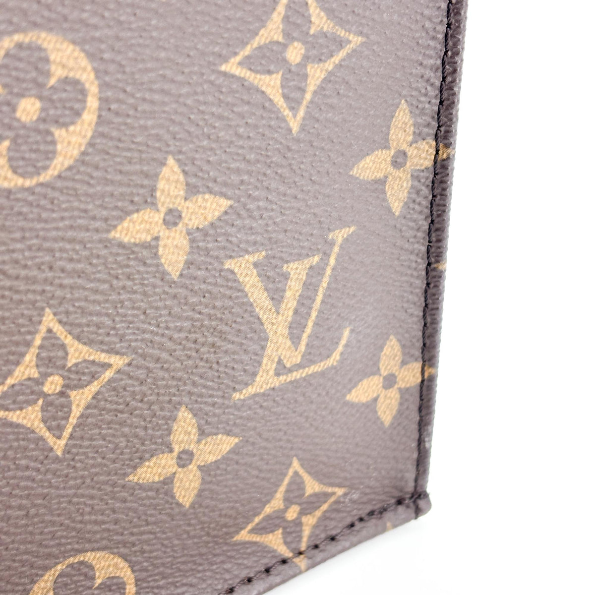 Louis Vuitton Monogram Petit Sac Plat