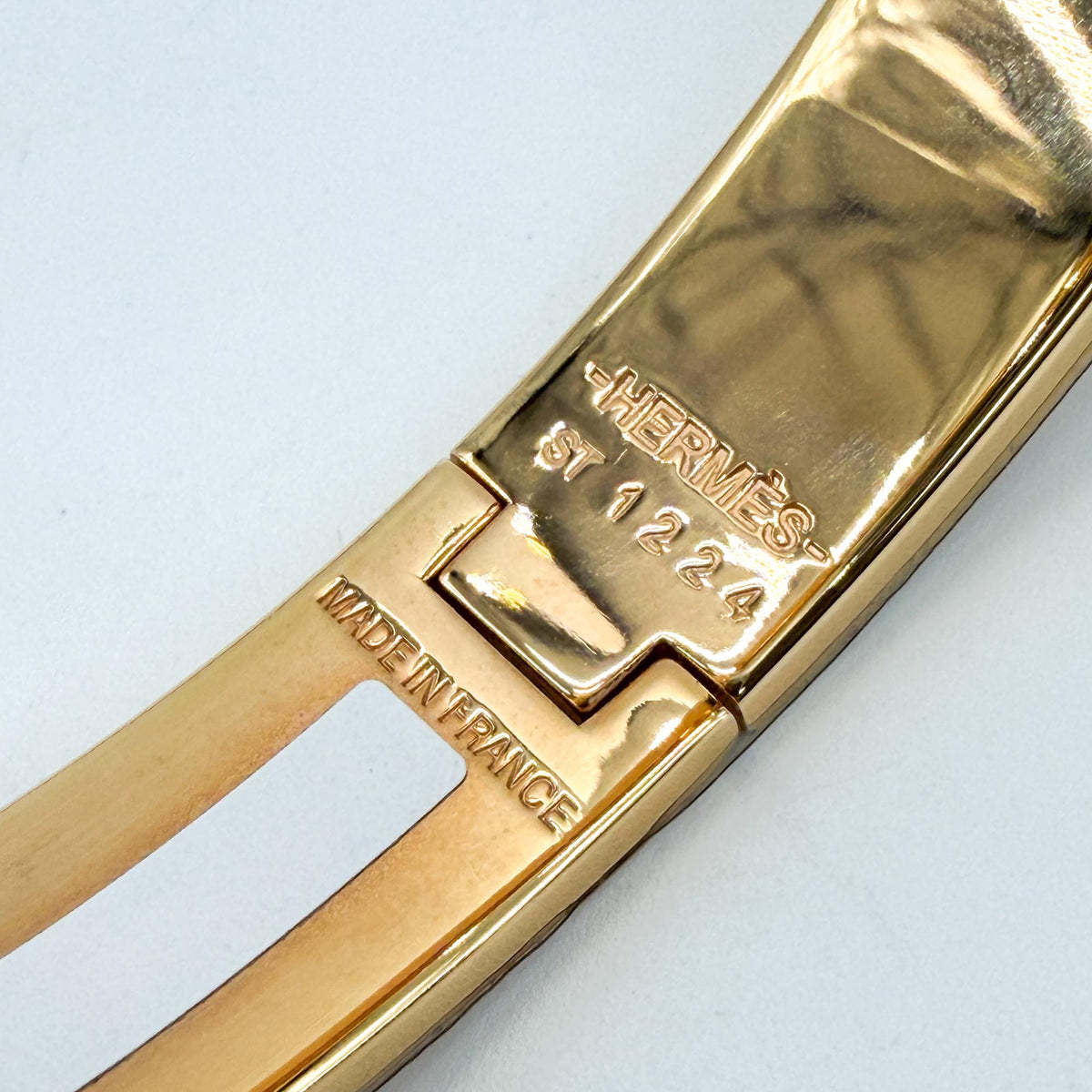 Hermès Click H Bangle Gold Pink PM