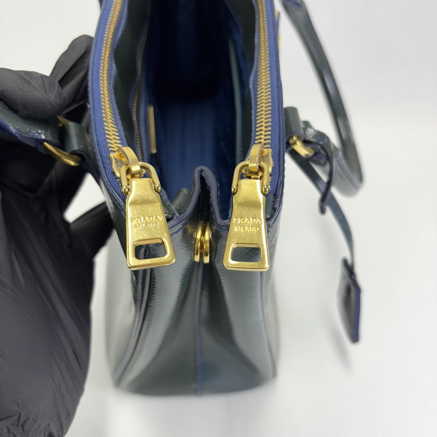 Galleria Saffiano Patent Medium Green/Navy