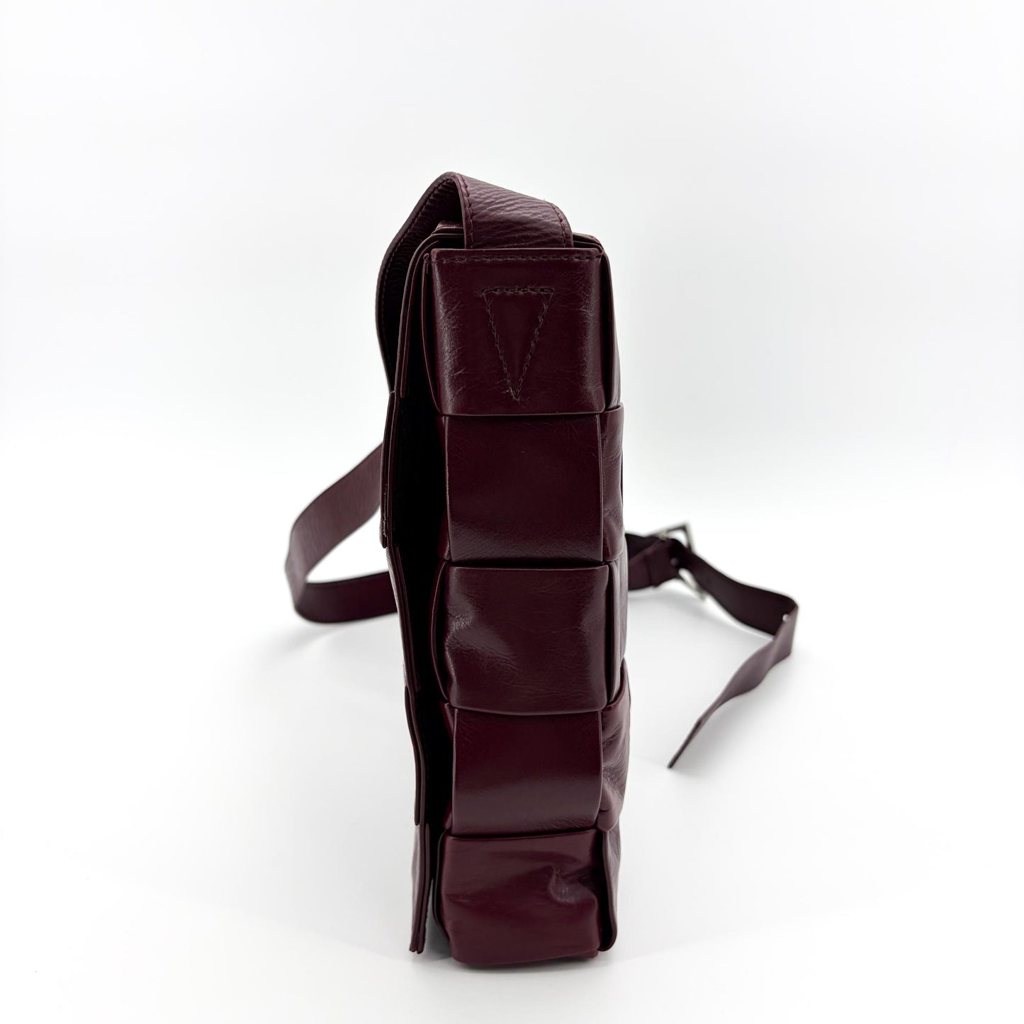 Bottega Veneta Cassette Bag Burgundy