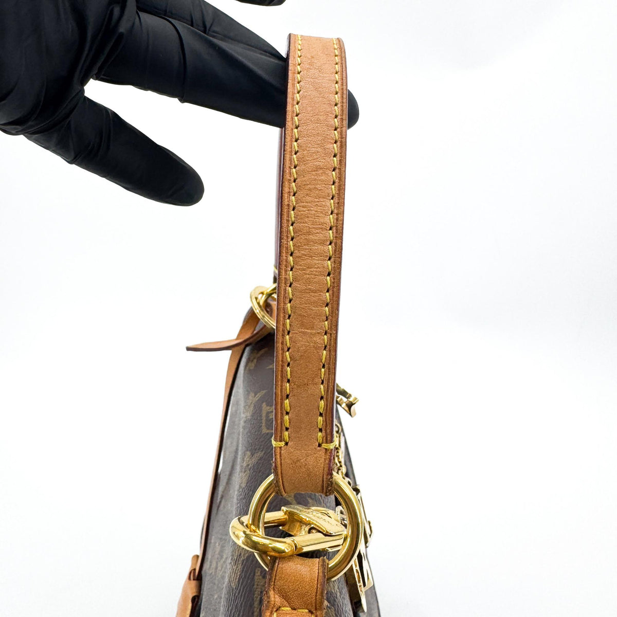 Louis Vuitton Cluny BB Monogram