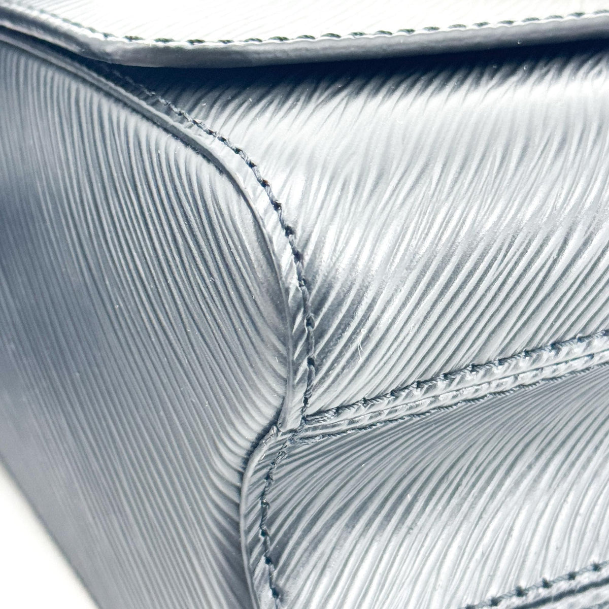Louis Vuitton Twist PM Epi Silver Hardware Black
