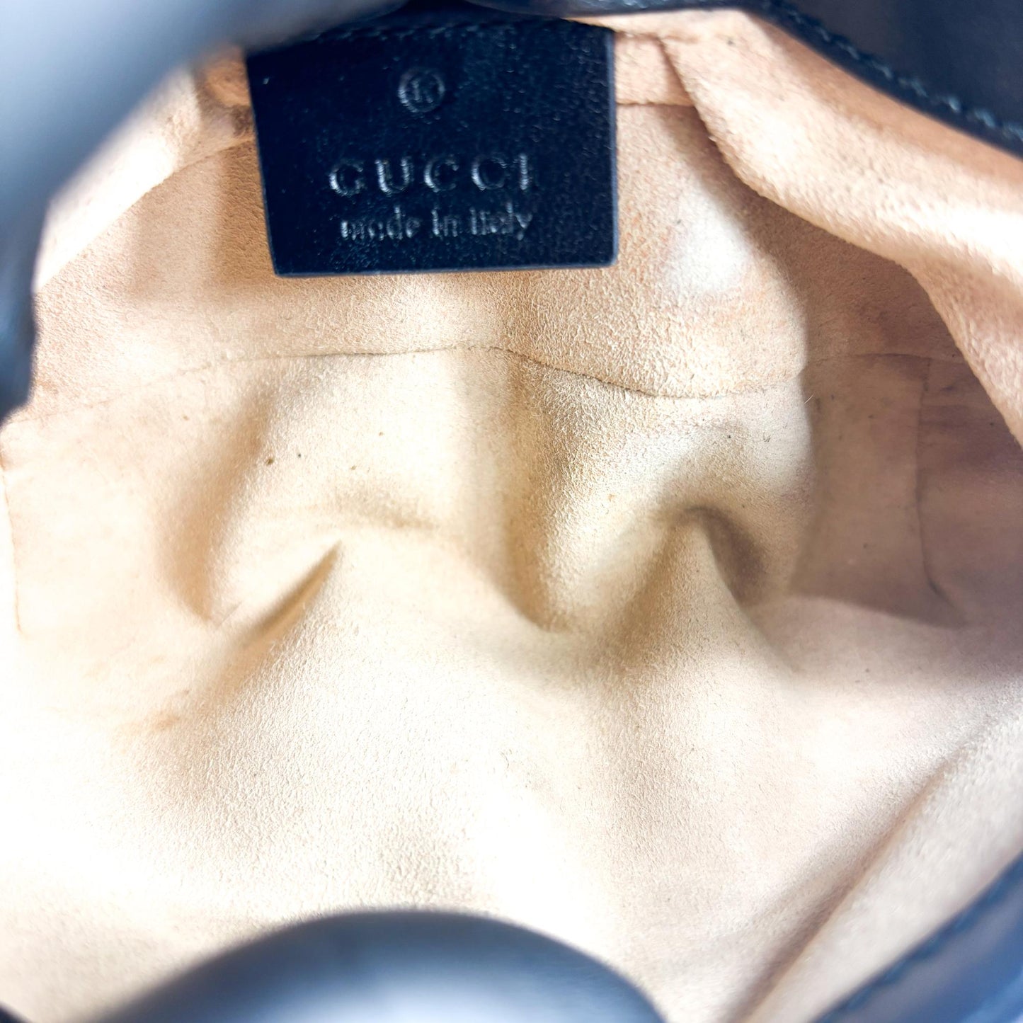 Sac Gucci GG Marmont Matelassé Super Mini Noir