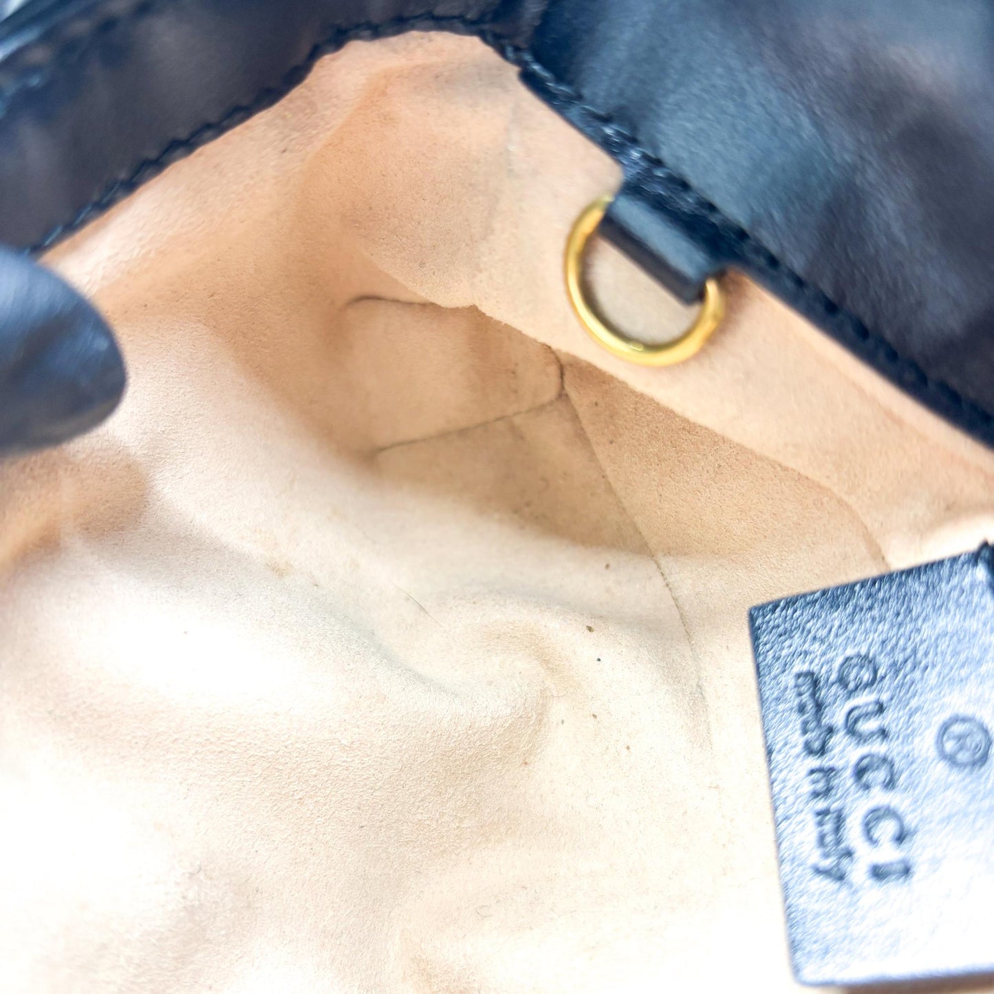 Sac Gucci GG Marmont Matelassé Super Mini Noir