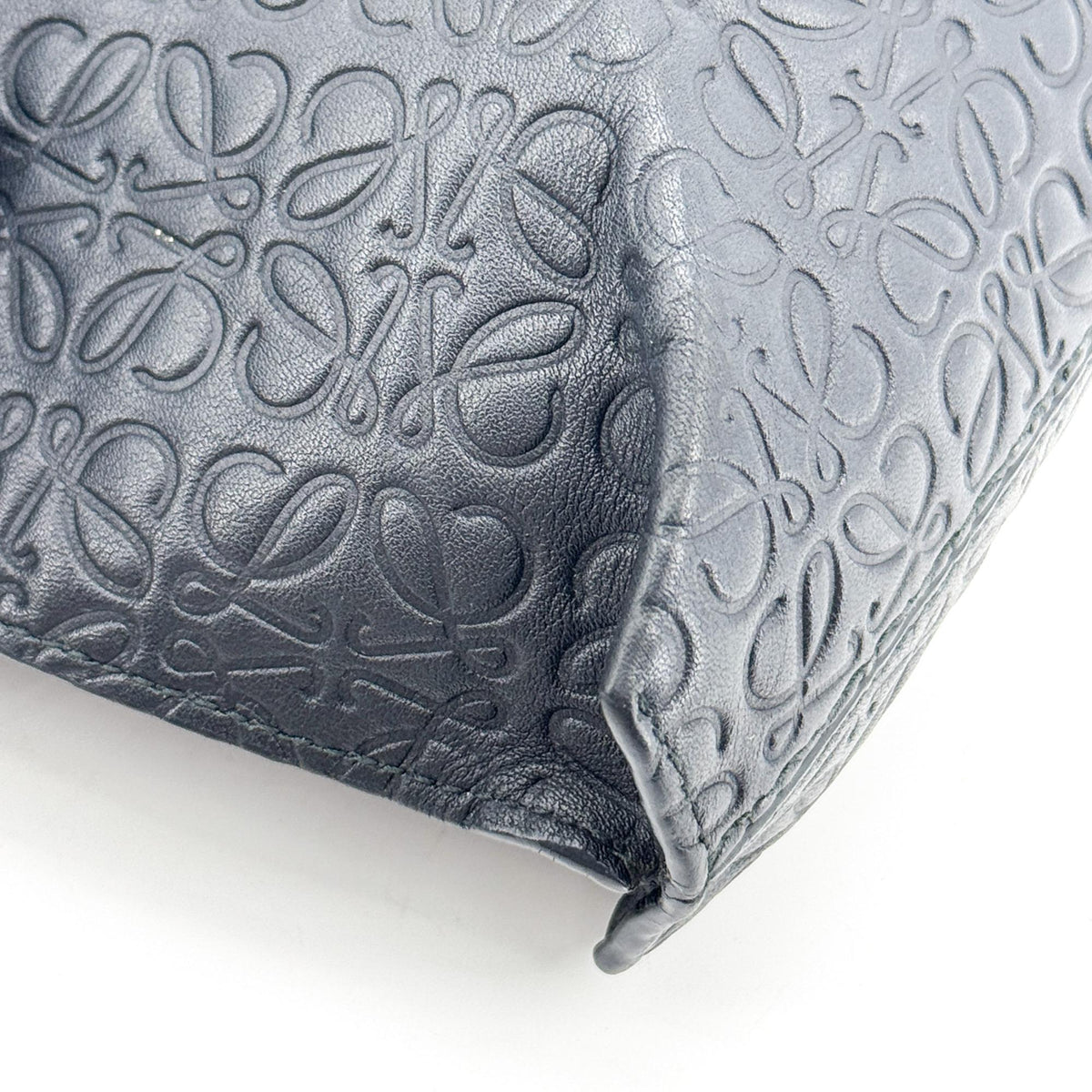 Loewe Tee Clutch Repeat Anagram Black