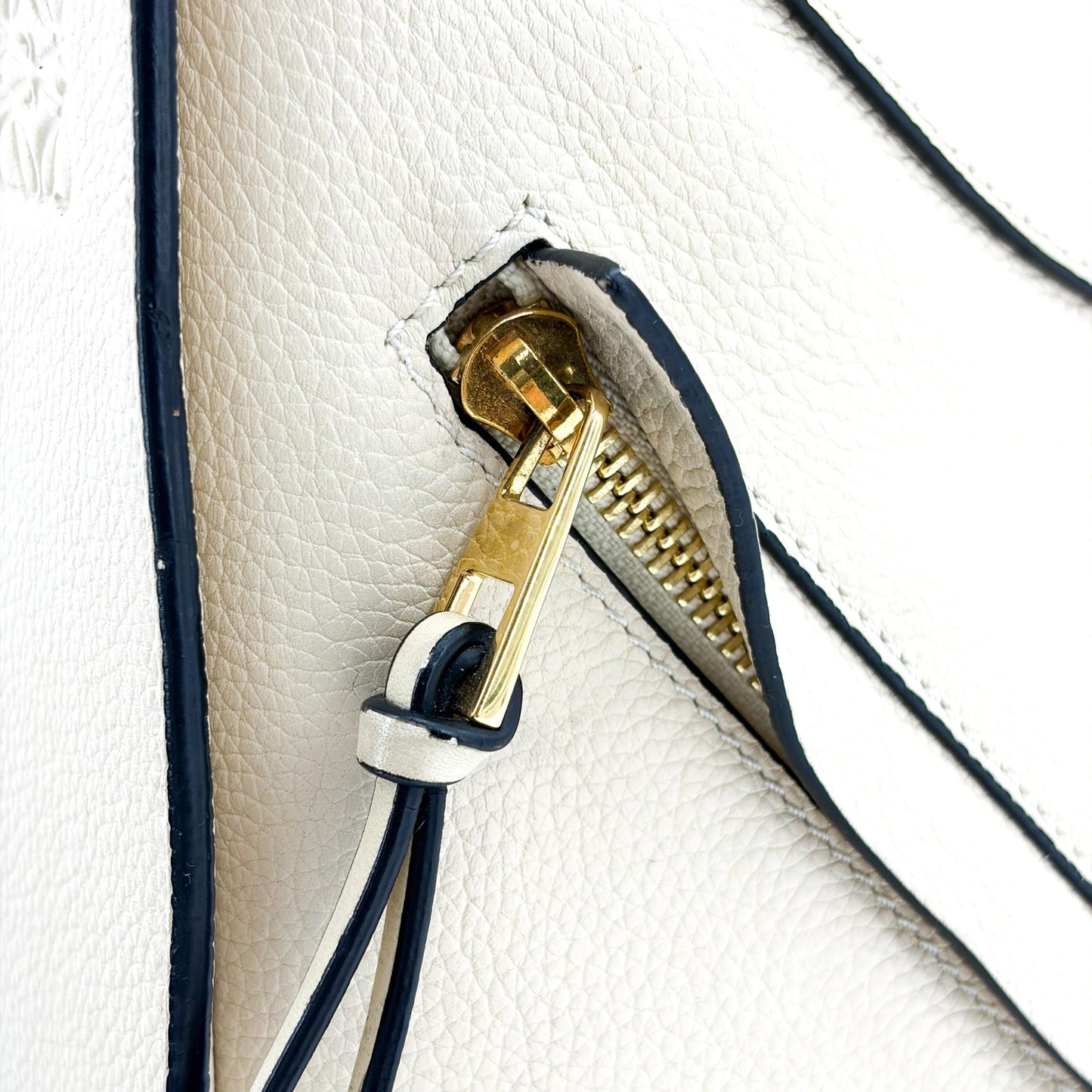 Loewe Medium Hammock Bag Soft Grain Calfskin Sand