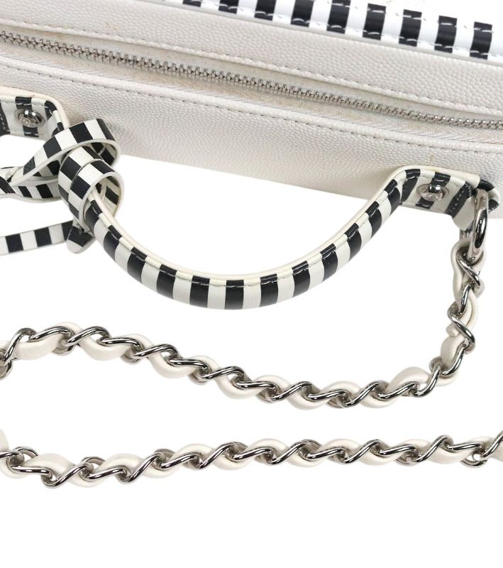 Chanel White Caviar Skin Cosmetic Case