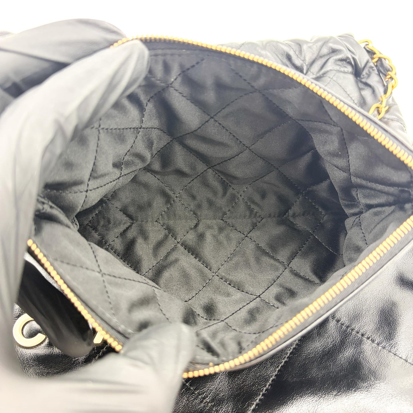 Chanel 22 Handbag Shiny Calfskin Black Gold Hardware