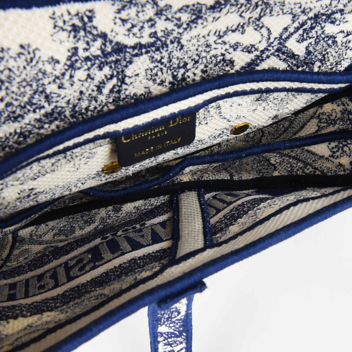 Medium Toile de Jouy Saddle Shoulder Bag