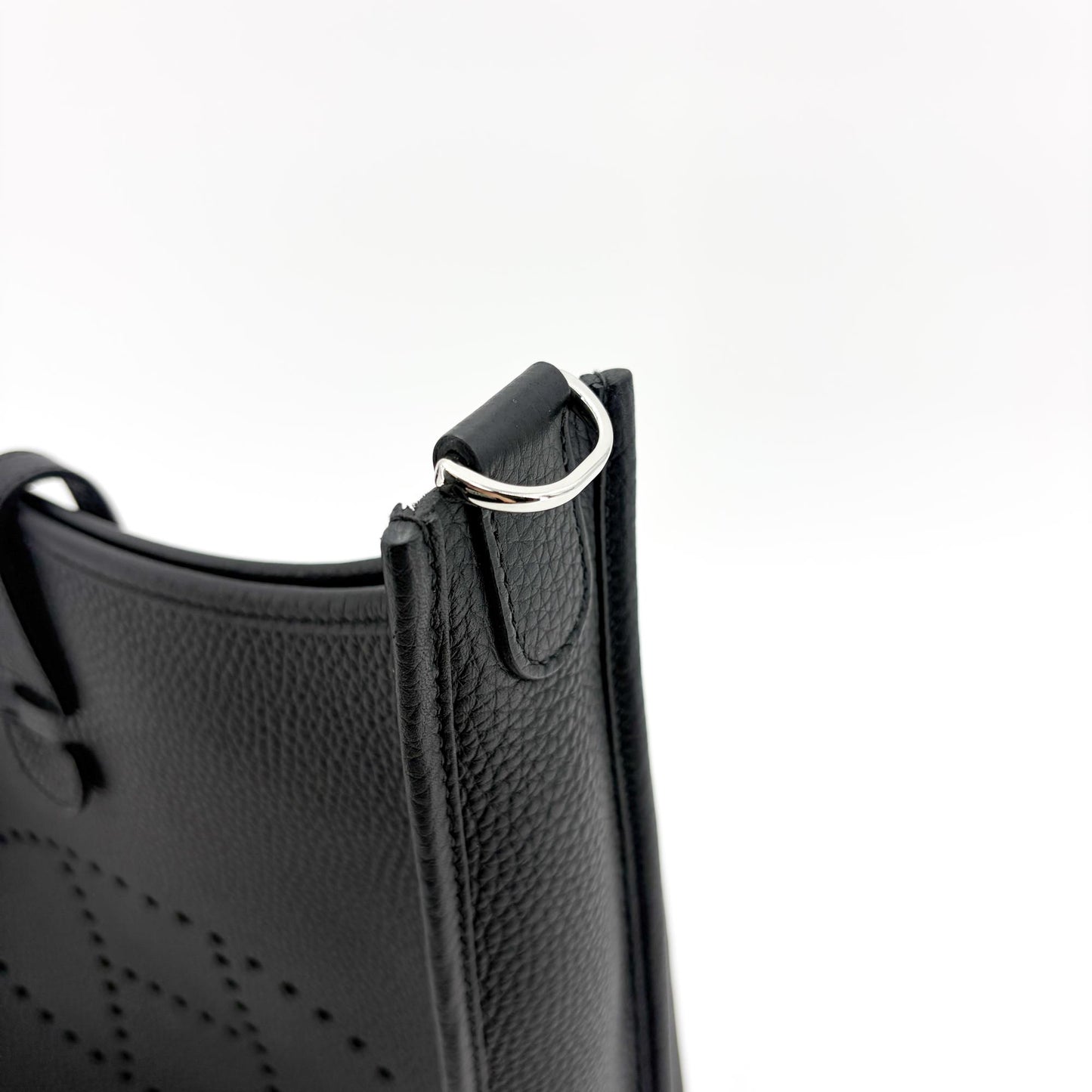 Hermès Evelyne 16 TPM So Black Clemence Black
