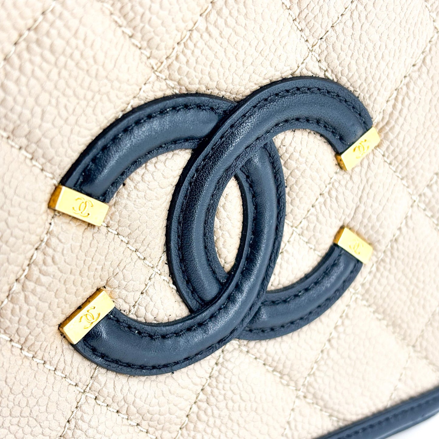 Chanel CC Filigree Vanity Case Small Beige Black