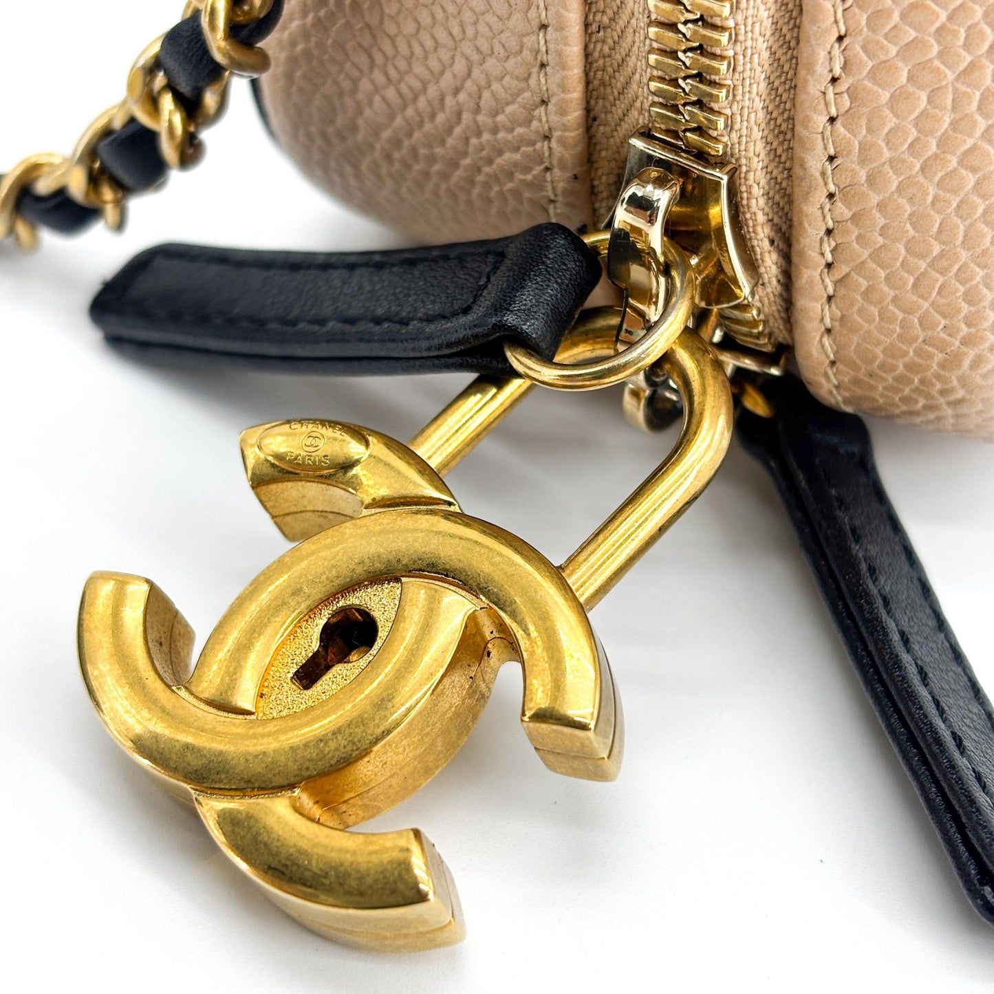 Chanel CC Filigree Vanity Case Small Beige Black