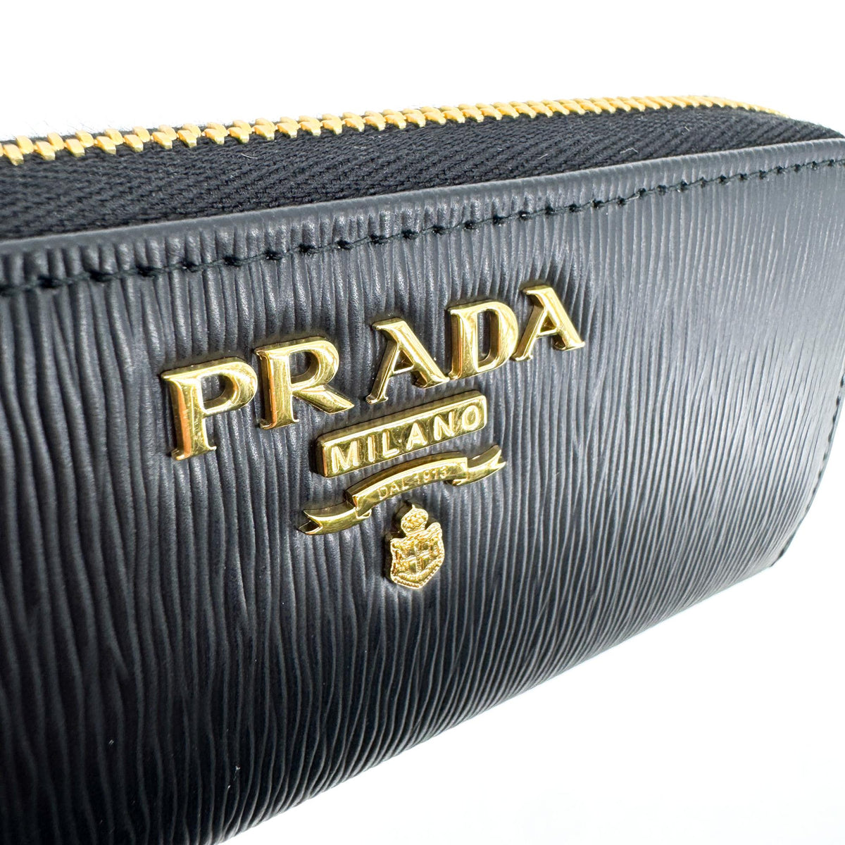 Prada Vitello Move Zipper Key Clutch Black Gold Hardware