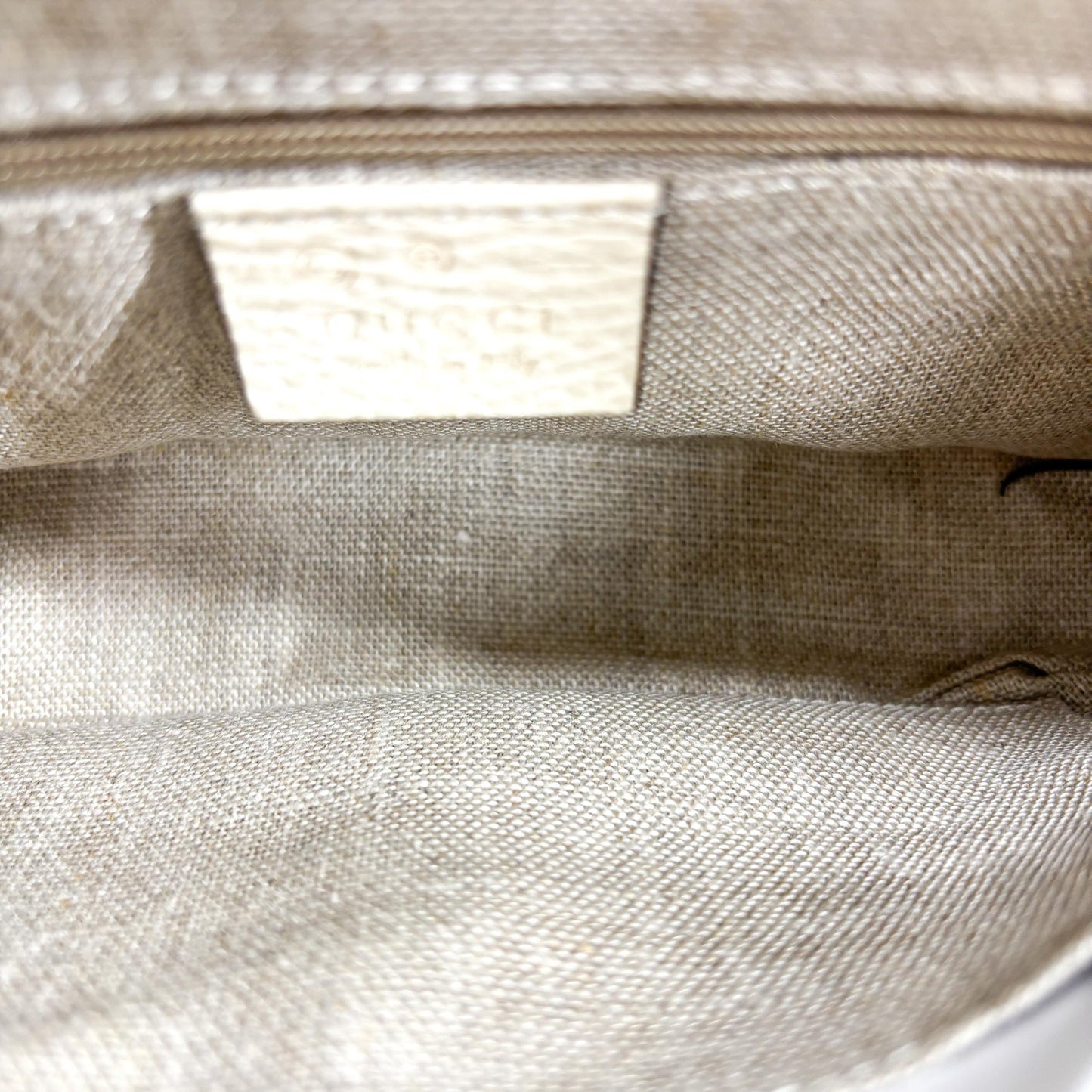 Gucci Interlocking G Chain Shoulder Bag Beige