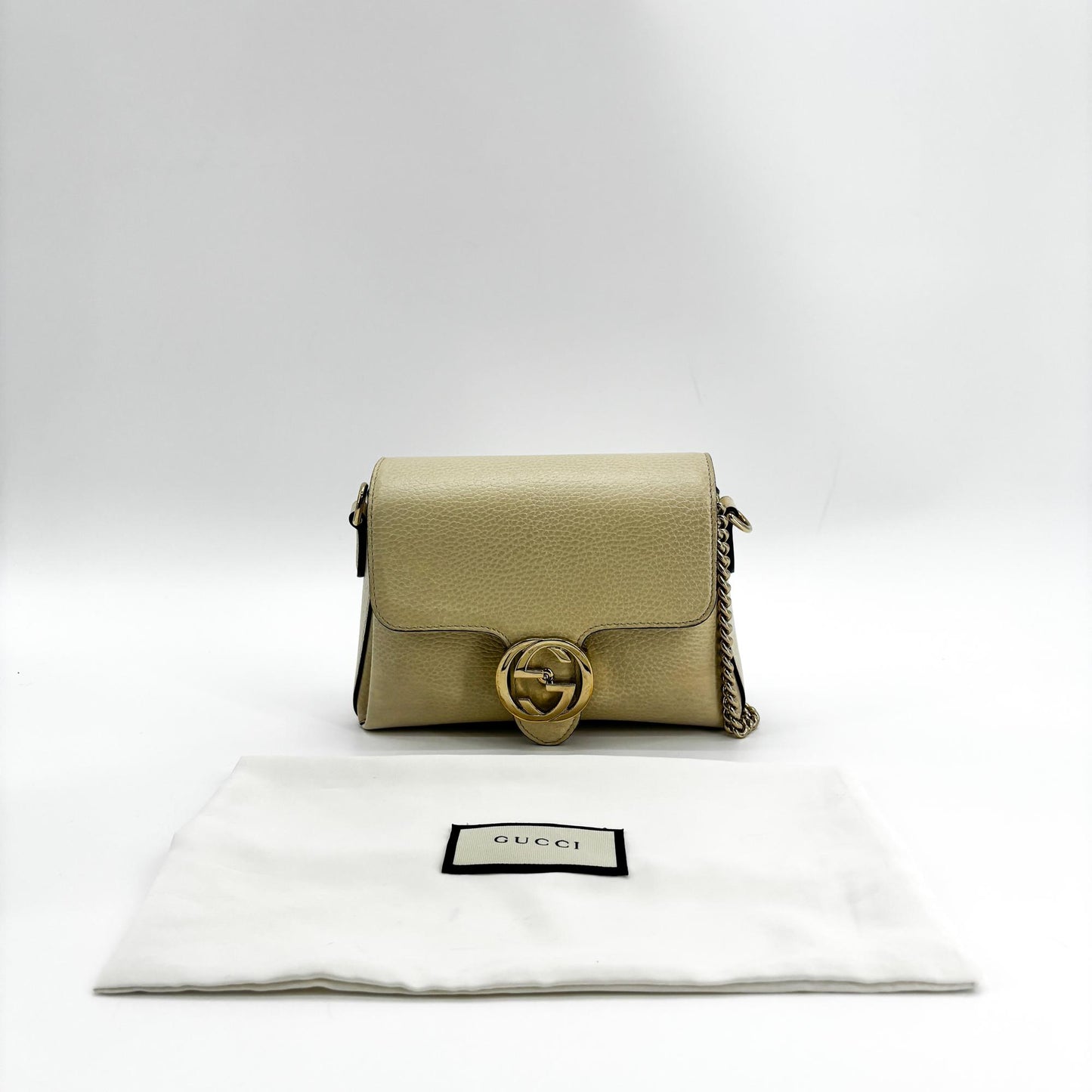 Gucci Interlocking G Chain Shoulder Bag Beige